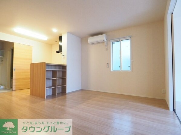 ウェルデンスD-stay Bの物件内観写真